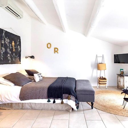 Suite Sur La Sorgue L'Isle-sur-la-Sorgue Exterior photo