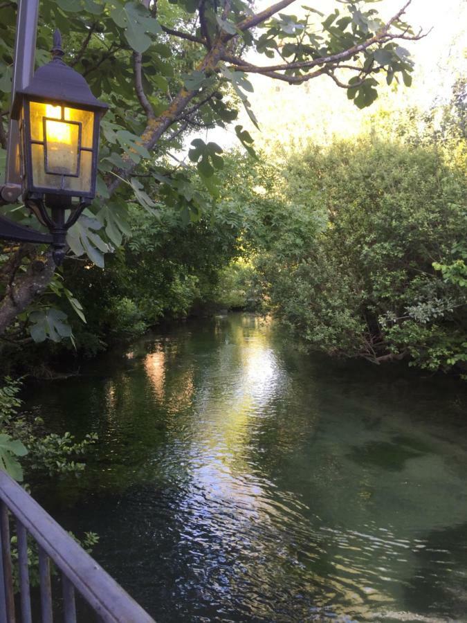 Suite Sur La Sorgue L'Isle-sur-la-Sorgue Exterior photo